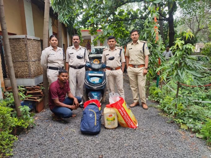 अवैध शराब का परिवहन कर रहे आरोपी को आबकारी दल ने पहुंचाया जेल